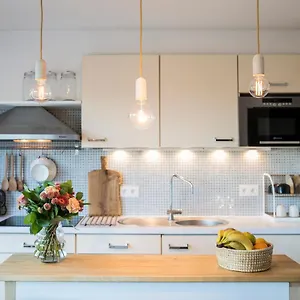 Charming Studio In Appartement Bredene